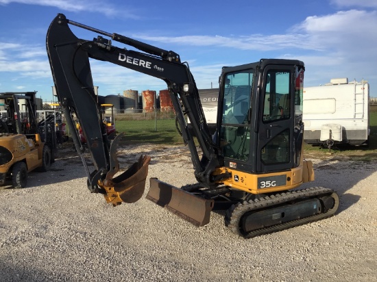 2017 John Deere 35G