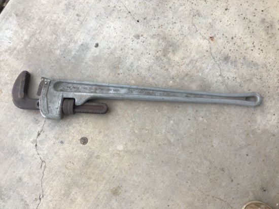 36" Pipe Wrench