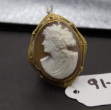 Fabulous Italian Shell Cameo in Solid Gold Frame