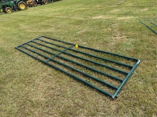 14FT Priefert Panels (2)