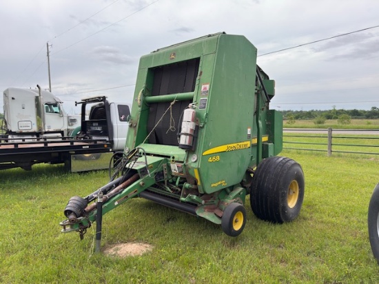 John Deere 468M Mega Wide Plus