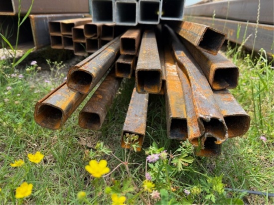 1 1/2IN SQ Tubing 14GA