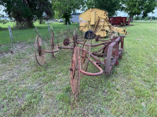 8 Wheel Hay rake