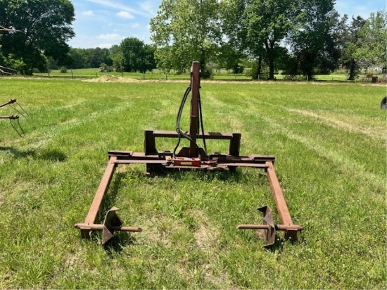 Skidsteer Round Bale Unroller