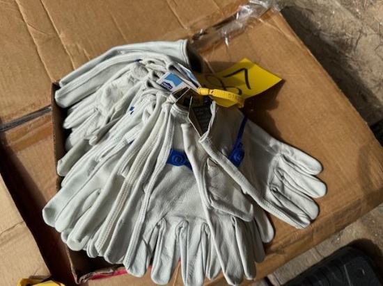 8 Pairs of Leather Glove