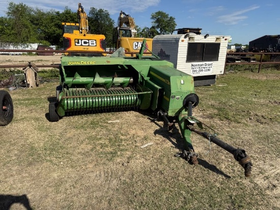 2008 John Deere 348