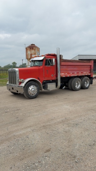 1990 Peterbilt 379 Dump Truck