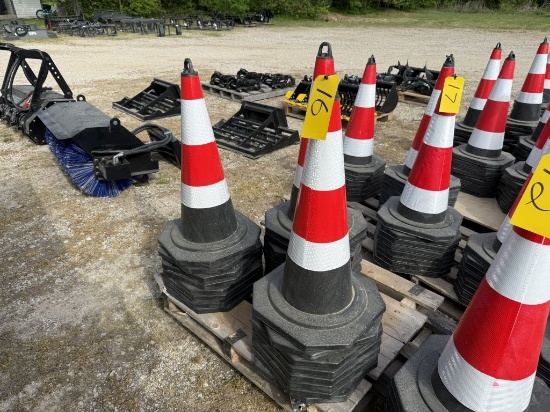 25 TRAFFIC CONES