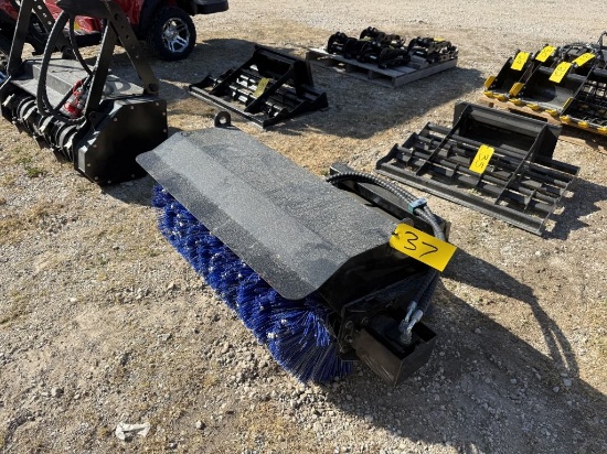 38IN MINI SKID BRUSH SWEEPER