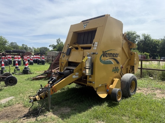 Vermeer 604SM Round Baler