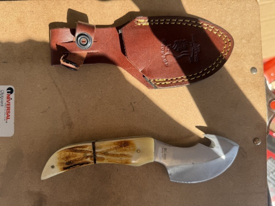 Fixed Blade Knife with Gut Hook