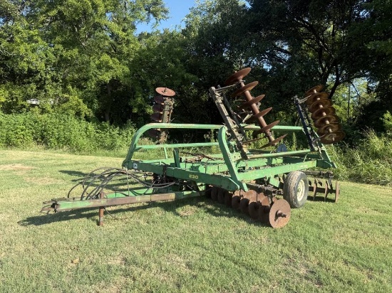 John Deere 230 Disc