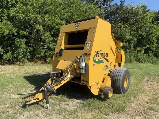 Vermeer 604 Super M Round Baler
