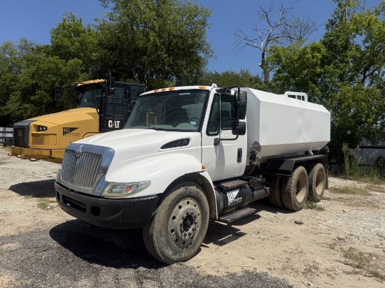 2007 International 4300 4,000gal Water Truck