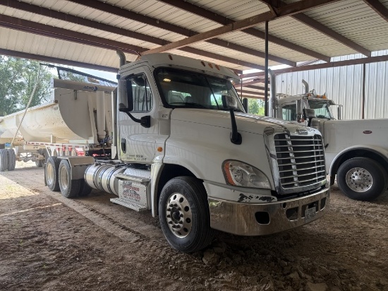 2013 Freightliner Cascadia Haul Truck