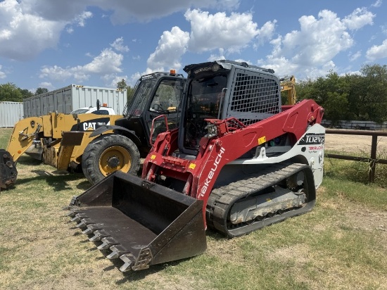 2021 Takeuchi TL12V2-CRH Skid Loader