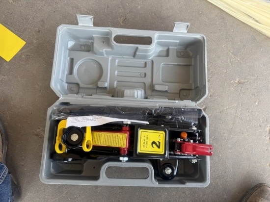 2-Ton Hydraulic Floor Jack