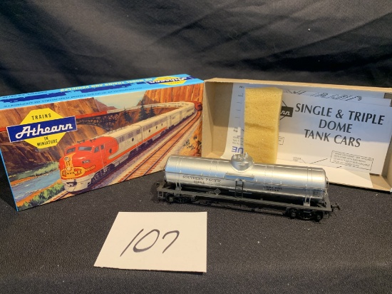 Southern Pacific Athearn Ho Scale Tanker Car