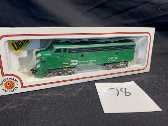 Burlington Northern 2828 Ho Scale Model Power Locomotive Hs