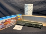 Southern Pacific Athearn Ho Scale Standard Coach Round Roof Model Train
