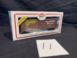 Southern Pacific Model Power Electric Trains Ho Scale 7974 40' Box With Sliding Door Nos