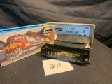 Athearn Ho Scale Seaboard System 40' Three Bay Ribbed Hopper Car In Original Box