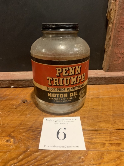 Original Penn Triumph 100% Pure Pennsylvania Motor Oil Venango Refining Co. Franklin, Pa Glass Oil Q