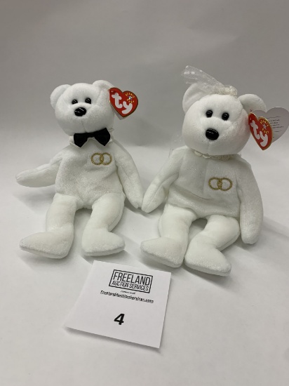 2001 Pair Of Mr. And Mrs. Beanie Babies Great Gift!