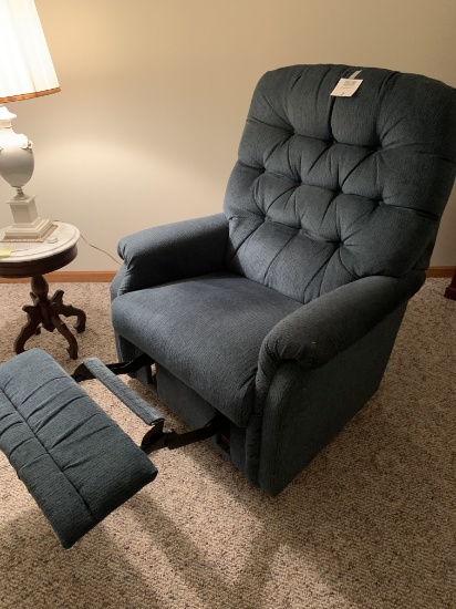 Blue Lazyboy Recliner In Excellent Condition