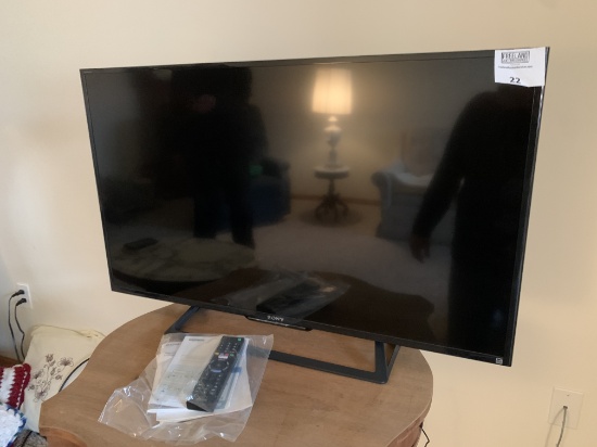 Sony Like New Television Less Than A Year Old Excellent Condition
