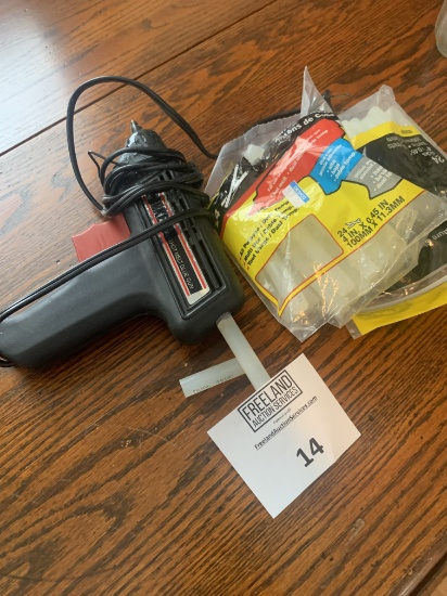 Parker Gr-60 Hot Melt Glue Gun With Bags Of Glue