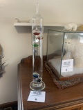 Tower Style Glass Display Thermometer Working Condition