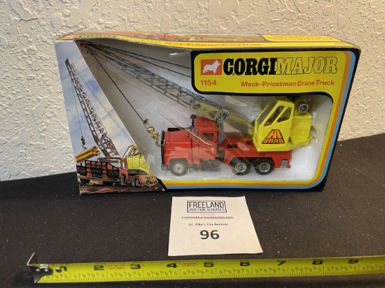 CORGI MAJOR 1154 Mack-Priestman Crane Truck New in Package!