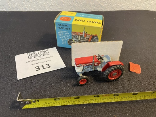 CORGI Toys Massey-Ferguson 165 Tractor #66 new in original box