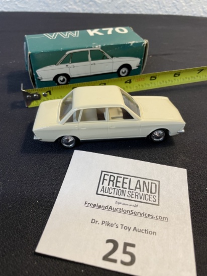 extremely rare Volkswagen K70 promo white car Cursor-Modell Made in Germany