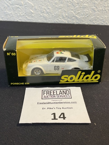 Solido PORSCHE 934 White Die-Cast model in original package