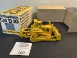 Kettendozer CAT D10 Caterpillar Track Type Tractor in original box