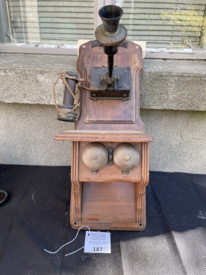 early 1900s walnut Stromberg Carlson Fiddleback wall telephone