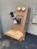 unusual INTERNATIONAL Telephone Co. Oak picture frame wall telephone