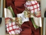 Kitchen towels and wash clothes