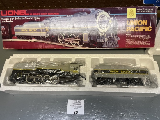 Lionel Die-Cast 2-8-4 Berkshire Steam Enging & Tender Union Pacific