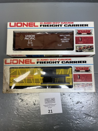 Pair of LIONEL O and O27 Gauge FREIGHT CARRIER Union Pacific Cars