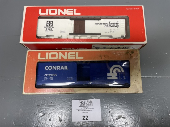 Pair of Lionel Chessie Box Car and Sante Fe REEFER box car in boxes