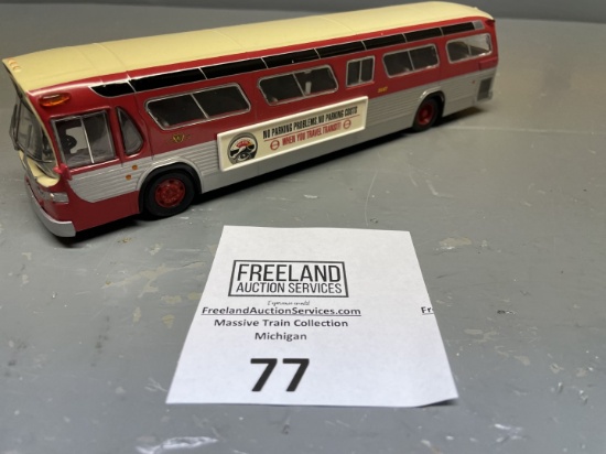 CORGI Bus North Yonge Steeles Subway 59E, excellent condition