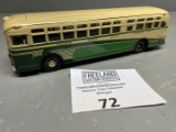CORGI Bus MADISON AVENUE COACH Company