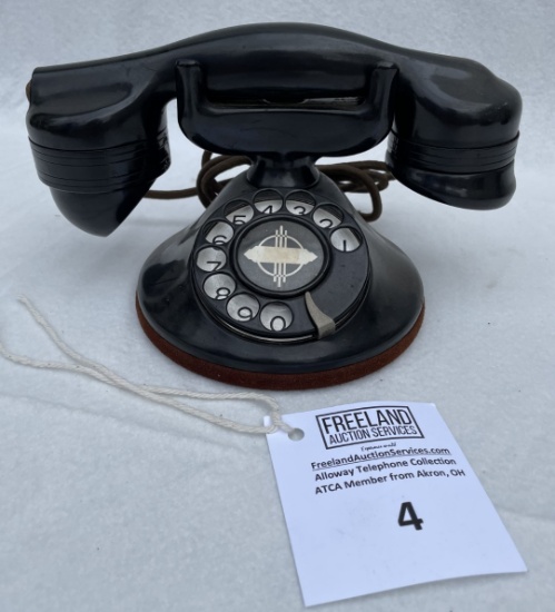 1930s Automatic Electric round base monophone bakelite telephone