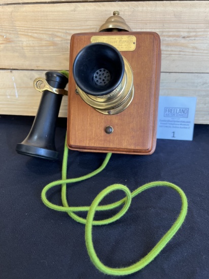 Lambert Schmidt Telephone Co. CHERRY WOOD unusual compact telephone