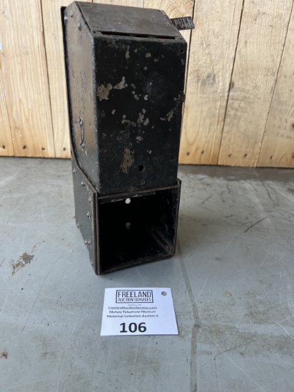 Early PayStation 1 arm bandit coin collector