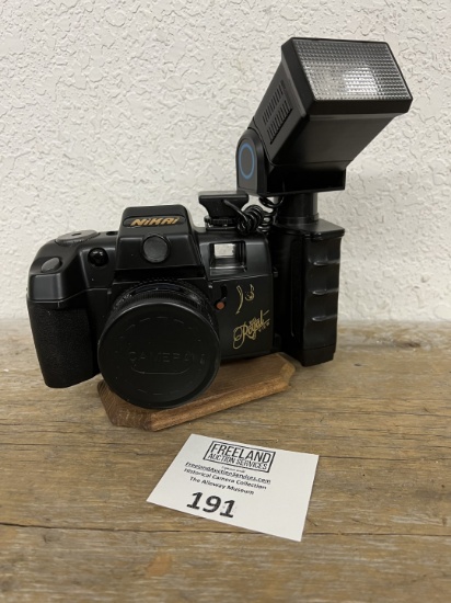 Nikai Big Royal View modern camera