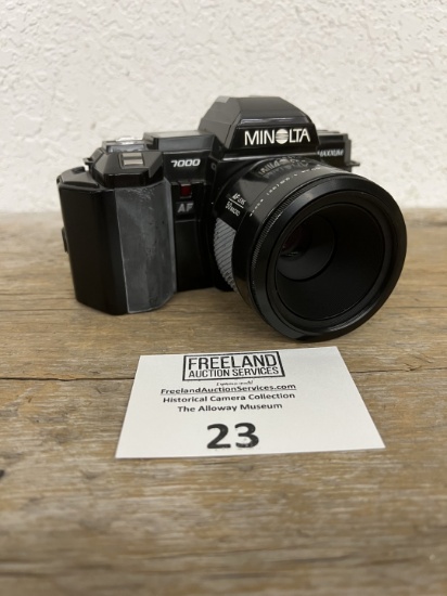 Minolta Vintage MAXXUM 7000 camera